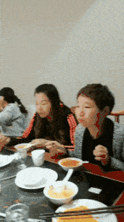香港老牌女神现状:一人独居,转行卖蛋糕,55岁变普通大妈