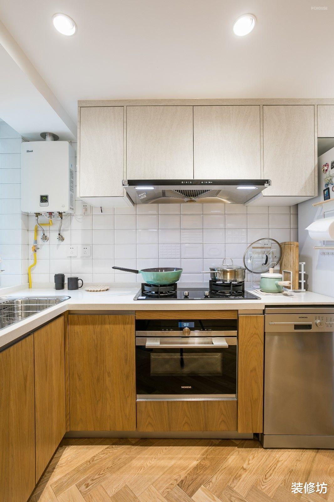 快节奏生活下的年轻人,只希望有一个舒适的家,能让其放松身心