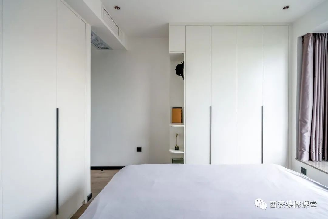 90㎡两室黑白灰婚房，完美改造成就动静分离