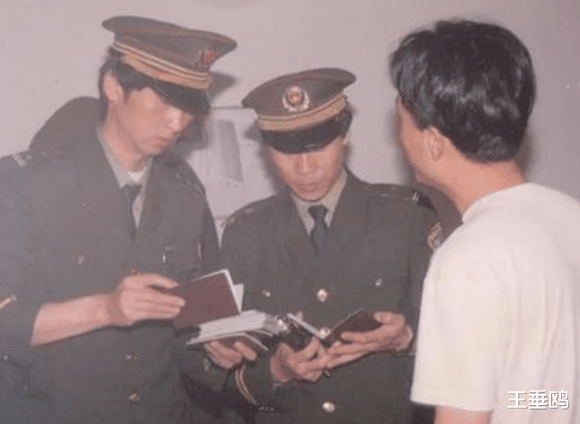 1980年安阳一家四口中毒丈夫身亡,妻子反复叨唠一事,引警方怀疑