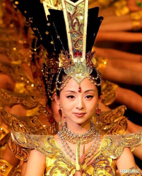 邰丽华|“千手观音”邰丽华:我最正确的选择就是拒绝富豪嫁给穷小子