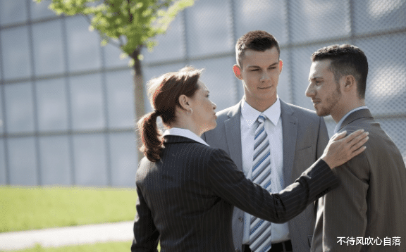 |职场就像一个大染缸,你可以不学好,但一定要有自己的主见