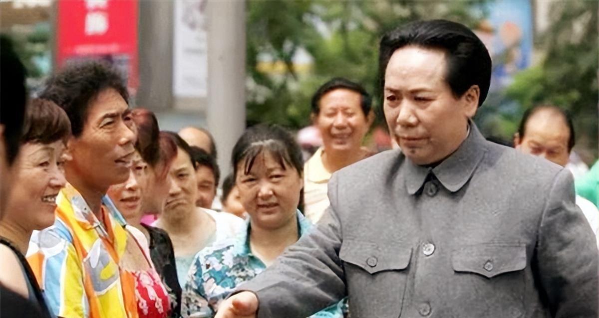 模仿秀|陈燕:特型女演员饰演毛主席,50岁意外走红,丈夫却十分苦恼