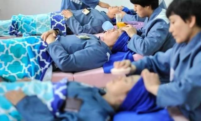 纪实回顾:从“鬼”到人,吸毒8年的年轻女子在监狱经历了什么?