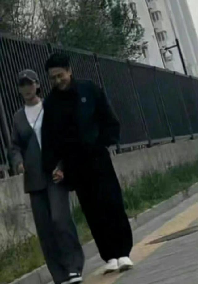 金鸡奖|刘恺威新女友身份被扒,是演员李晓峰,与杨幂合作《爱的二八定律》