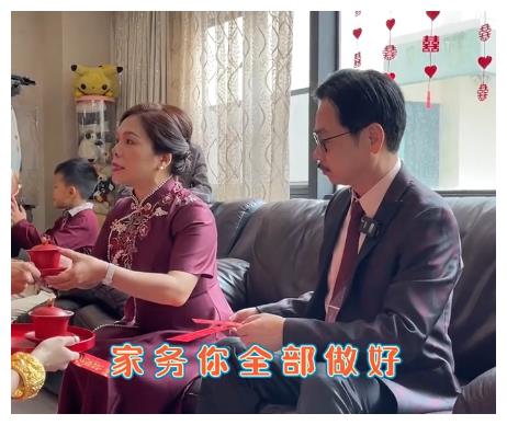 董明珠|富豪“毛衣大叔”嫁女!老友董明珠现场道贺,20多年前请李湘代言