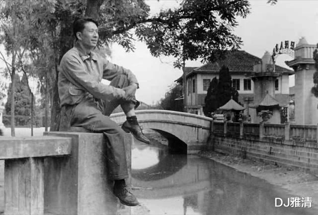 冯喆|这位儒雅的男子，去世53年了，为何还有那么多影迷，深深地怀念他？