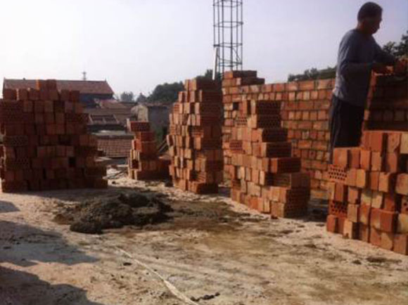 烟台|农村小伙耗时100天盖新房,仅花50万,村里人都说这钱没白花