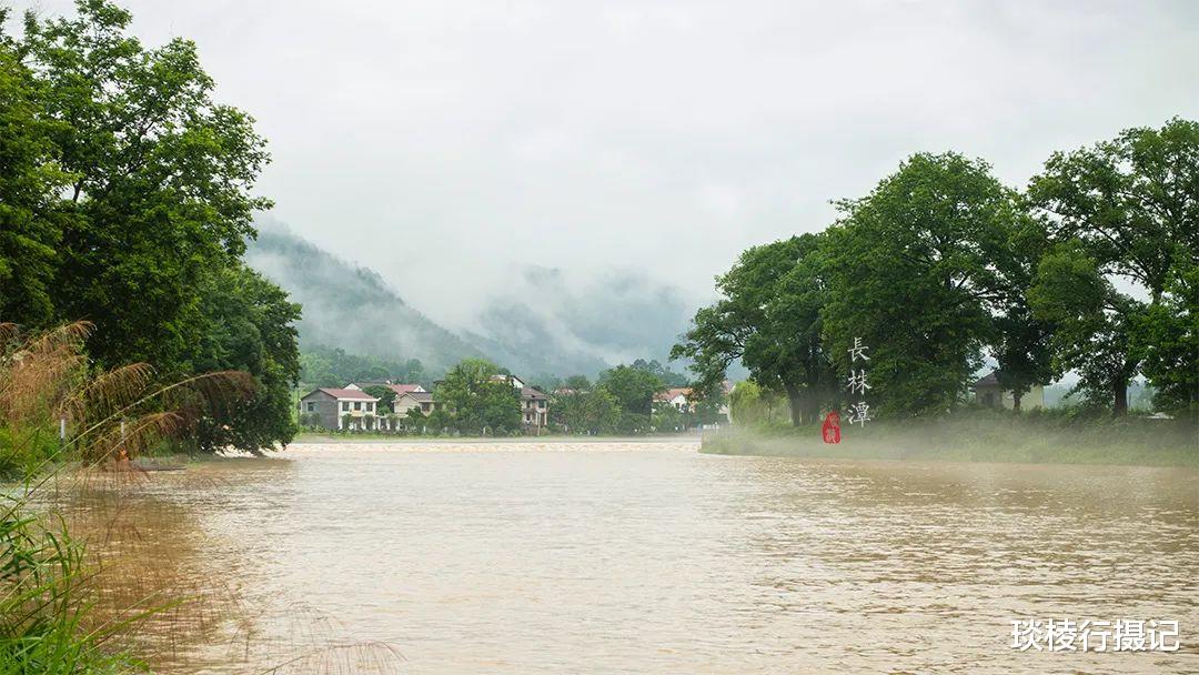 新疆维吾尔自治区|湖南这个村子,有两个网红坝,每年吸引数十万人来玩水