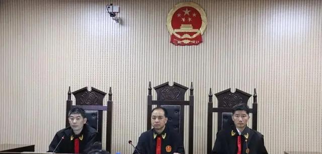 案例：女子假冒女大学生与富商约会，称第一次还在被揭穿引发血案