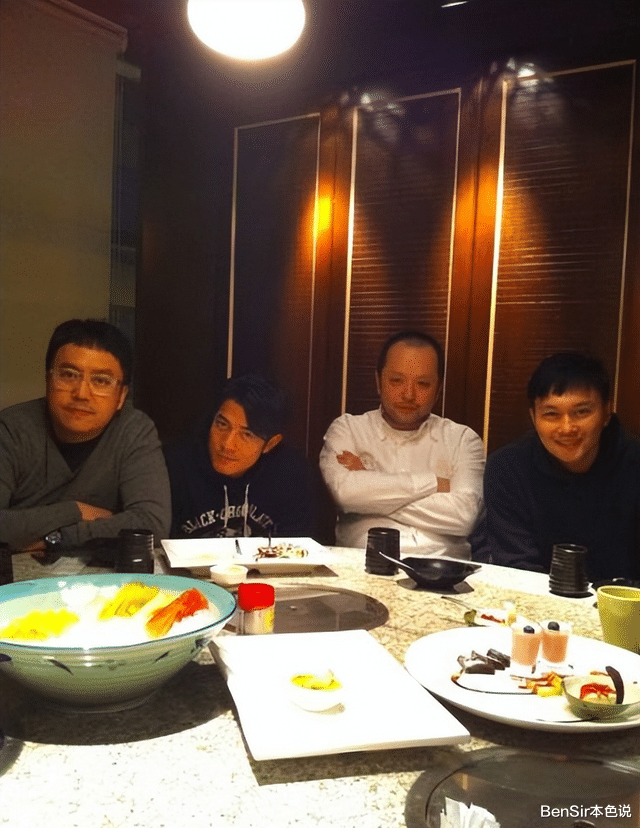 明星|沈嘉伟：水货佬起家，靠明星效应壮大，终因疫情暴露塑料兄弟情？