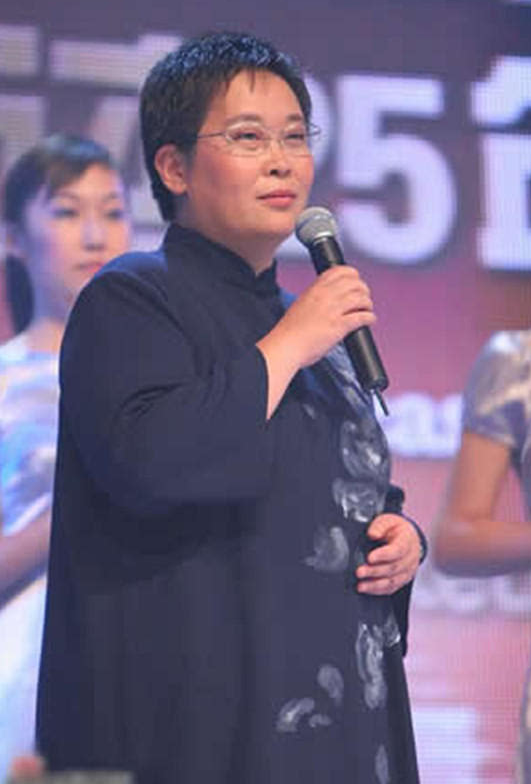 央视|年过40还不结婚,这7位央视女主持,个个知性靓丽情史干净