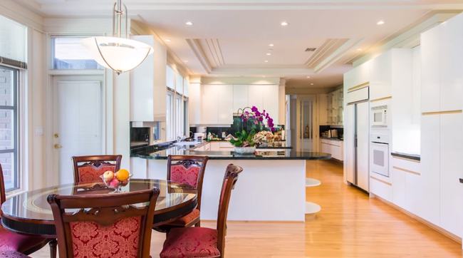 孟晚舟加拿大豪宅曝光！总价过亿，设计简洁舒适！