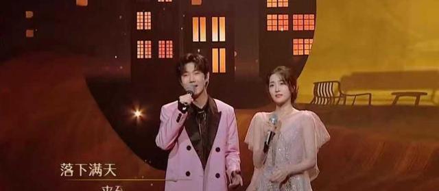 湖南卫视|湖南卫视中秋晚会:4人主持团抢眼,0713快男合体,周深首唱新歌