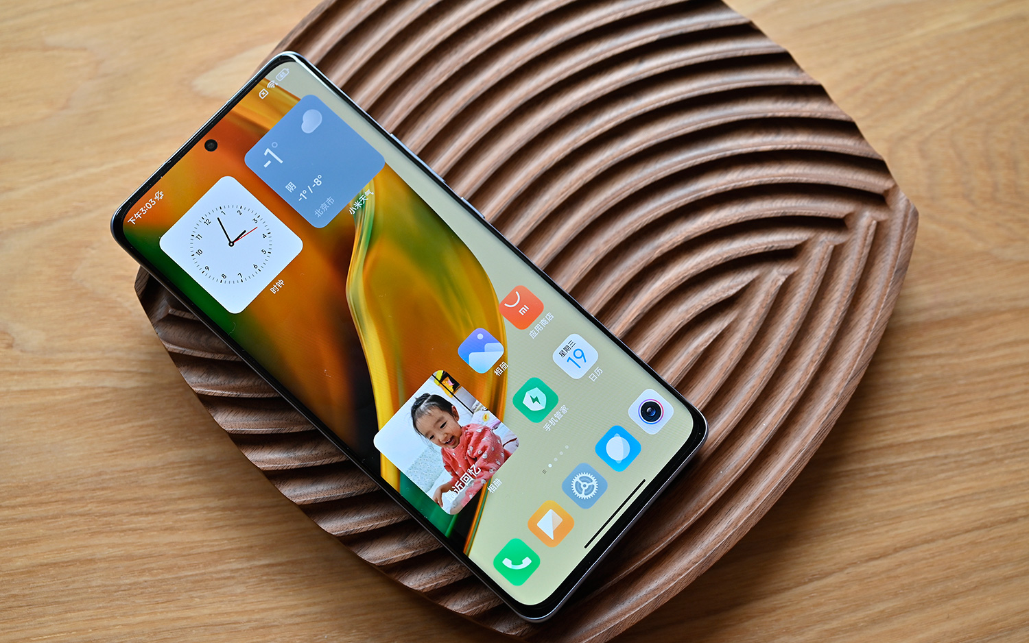 小米科技|小米12 Pro和小米12价格均有松动,降价还送299元配件