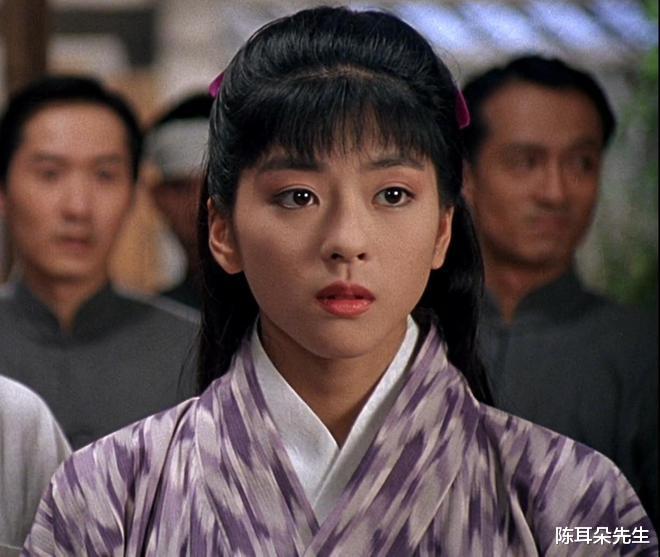 中山忍|中山忍谈李连杰，他的拳脚功夫很厉害，十几个日本人都不是他对手