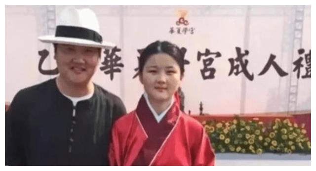 孙楠|孙楠：经纪人拼命作妖，婚内出轨抛弃买红妹，还让女儿上女德班？