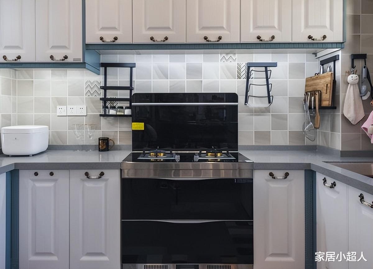 油烟机为何会被集成灶“打压”?集成灶又该如何挑选?一起来聊聊