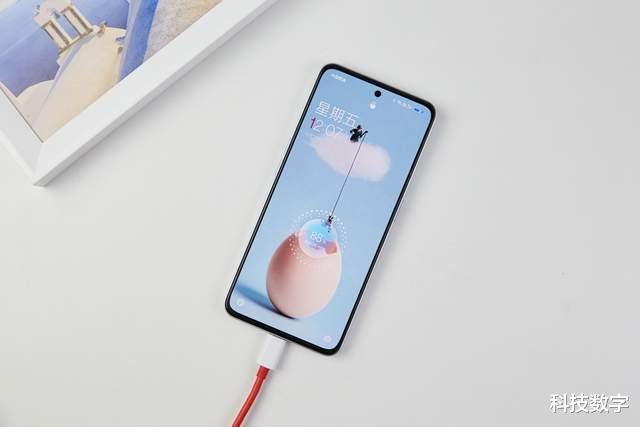 一加科技|游戏迷五一入手天玑8100手机，最后发现除了打机稳还有这些亮点