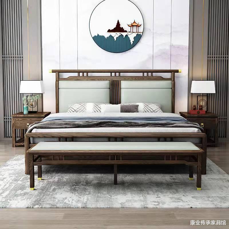 新中式风格装修效果图，满室生出静与净的格调，空间充满雅趣韵味