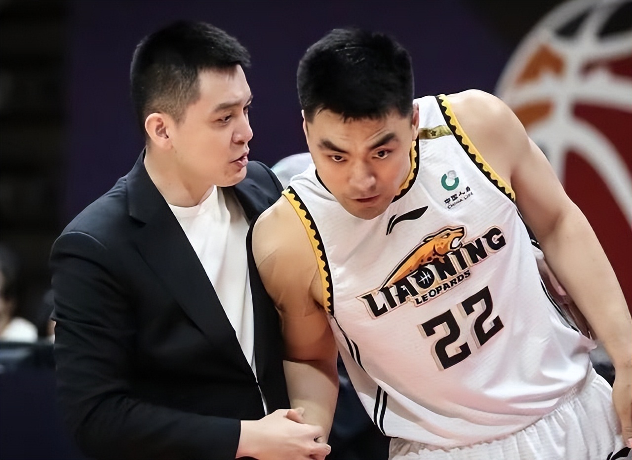 辽宁男篮|2米05！2米08！2米08！2年时间，短板已成优势！辽宁成功效仿火箭