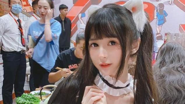 叶祖新|网红“蔡萝莉”晒豪宅，400平空中院墅价值千万，被夸过得像女王