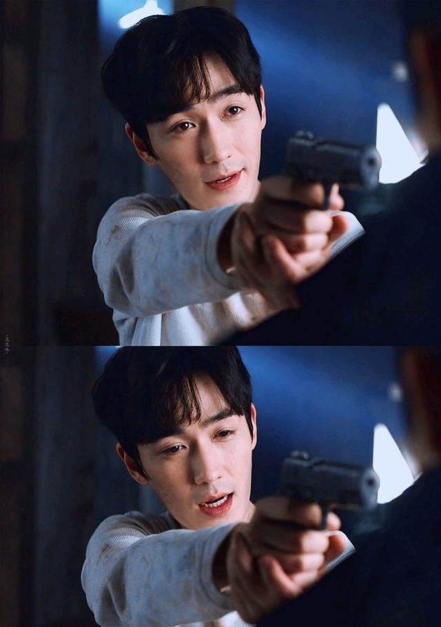 朱一龙|朱一龙：出道12年，拿下金鸡影帝，路还很长，慢慢走