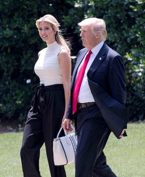 继父|布丽吉特小女儿是宝藏女孩!与继父相处似亲父女,实力碾压伊万卡