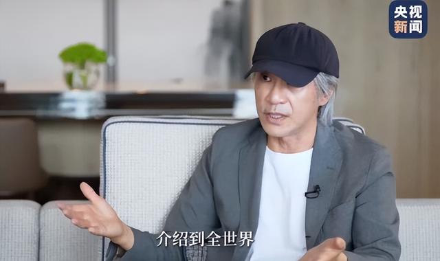 周星驰|60岁周星驰开通社交账号,亲自露面招聘人才