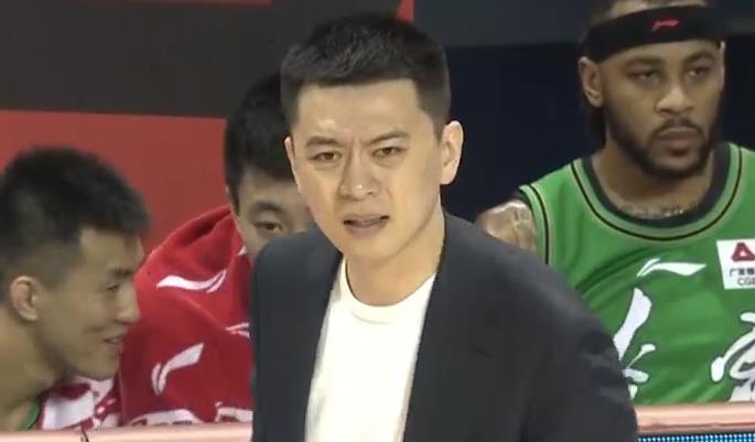 辽宁男篮|外线哑火篮板立功，辽宁男篮险胜深圳，弗格莫兰德事半功倍