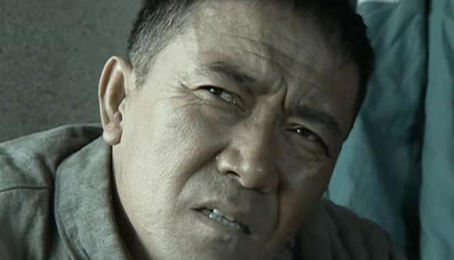 李云龙|看了《亮剑》原著,才懂李云龙宁可举枪自尽也不去东北避难的隐情