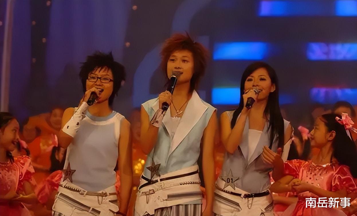 张靓颖|张靓颖:痴爱冯轲15年,被骗走亿万身家,离婚4年后二人天差地别