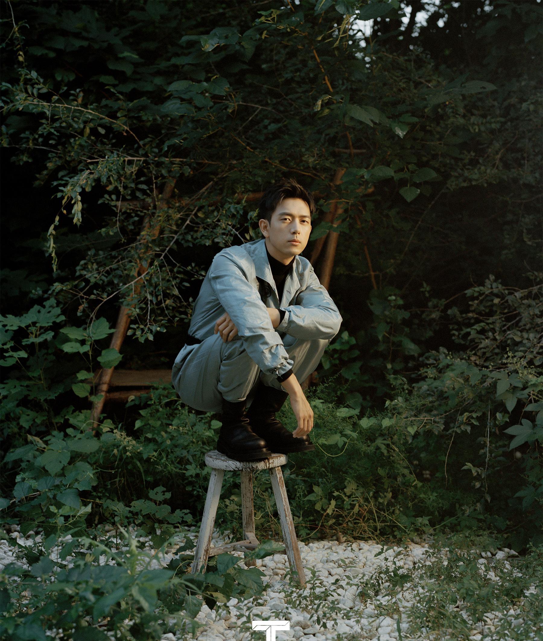 |2年没作品还能解锁9大杂志封面，李现咋成了时尚界新宠儿？