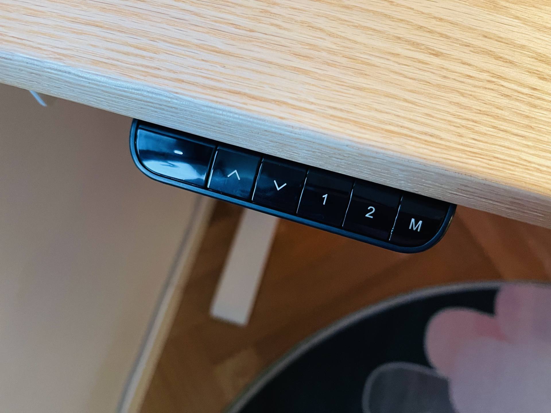 桌面改造计划一，升级实木升降桌，附桌下理线经验