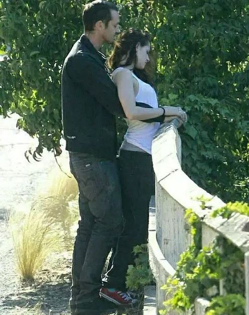 好莱坞|舔狗也有春天!罗伯特在好莱坞走红告诉我们:男人应该远离绿茶