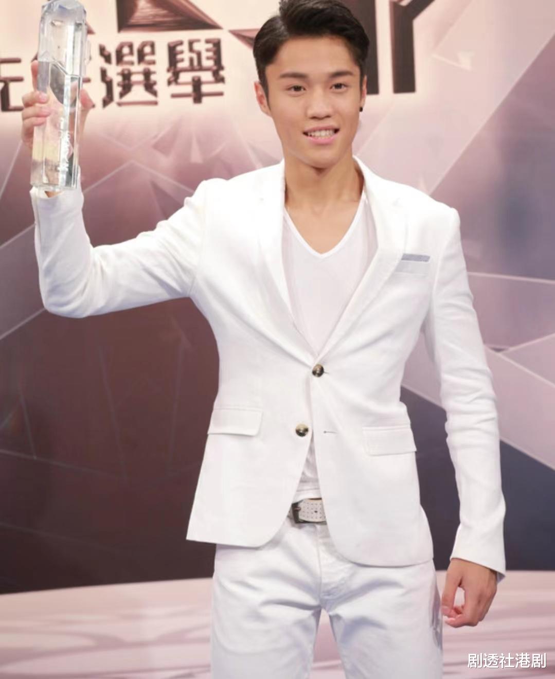 TVB|曝曾收同性不雅照!TVB力捧小生因一身肌肉受喜欢,望与古天乐合作