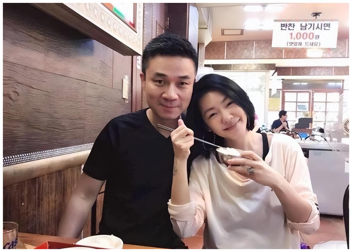 大S|大S不管孩子的证据来了？小玥儿同学家长声援张兰，曝出更多料