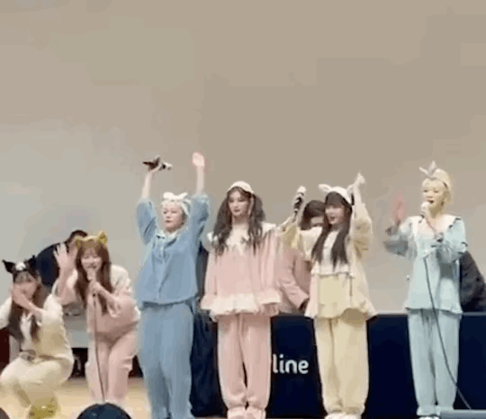 芒果台|“00后小花”再添一人，不愿执行韩国跪拜礼的王怡人，将回国发展