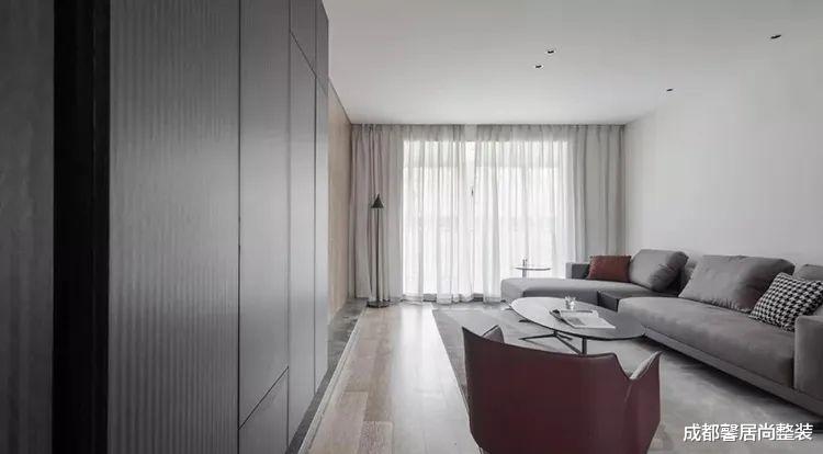 140㎡黑白灰木简约三室,合理利用承重墙