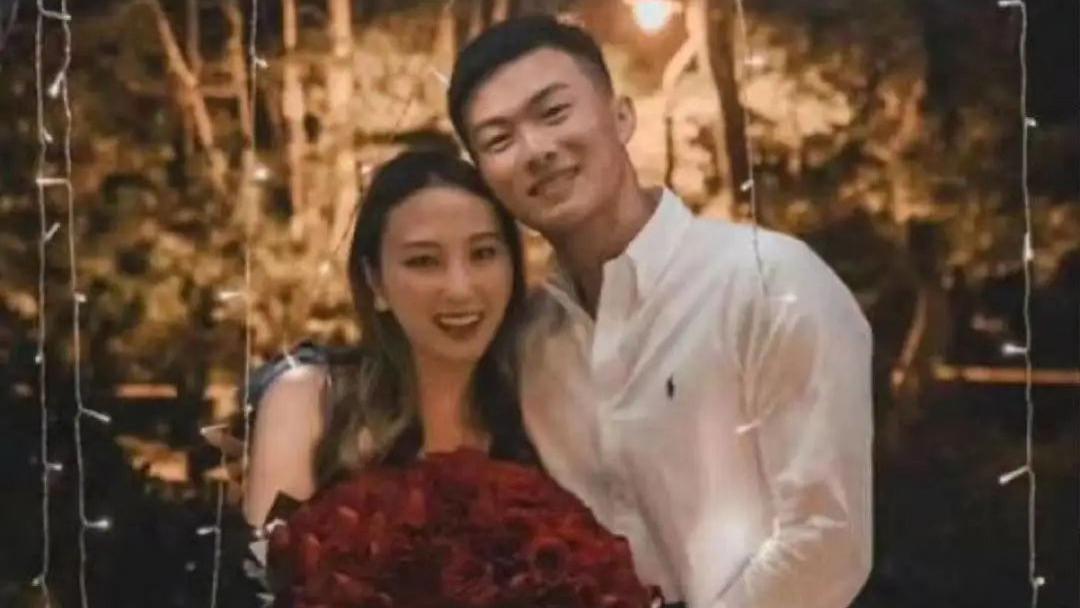 豪门|赌王二房女儿何超云和香港消防队员订婚了？