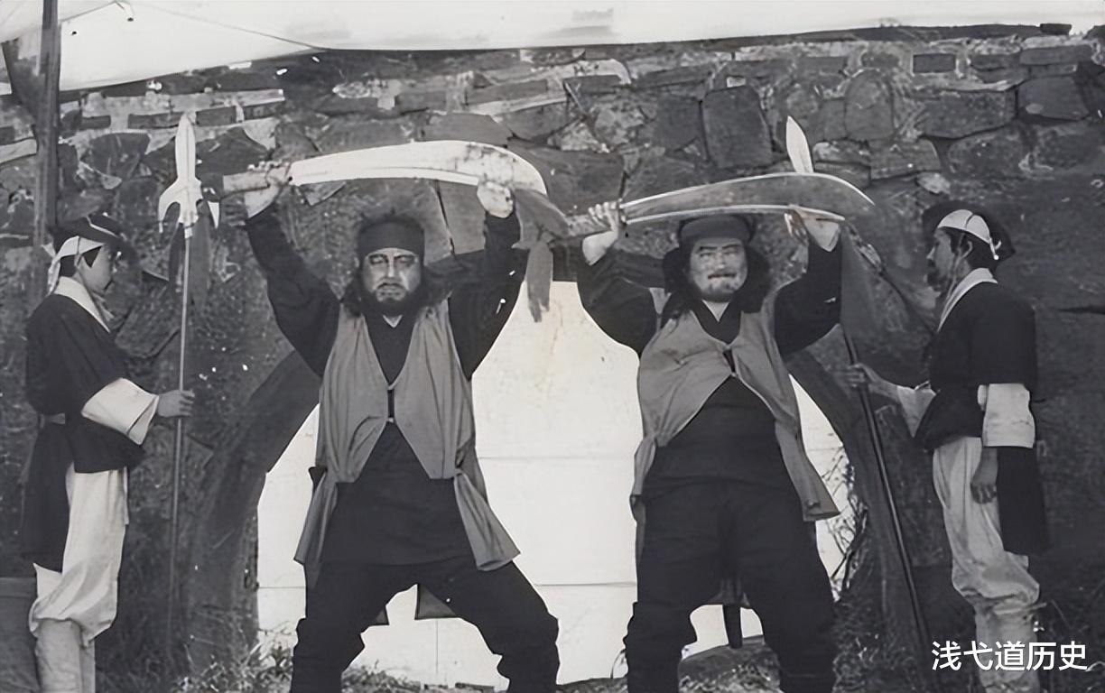 刽子手|清朝最后一个刽子手邓海山,一生砍了300多个脑袋,晚年遭到报应