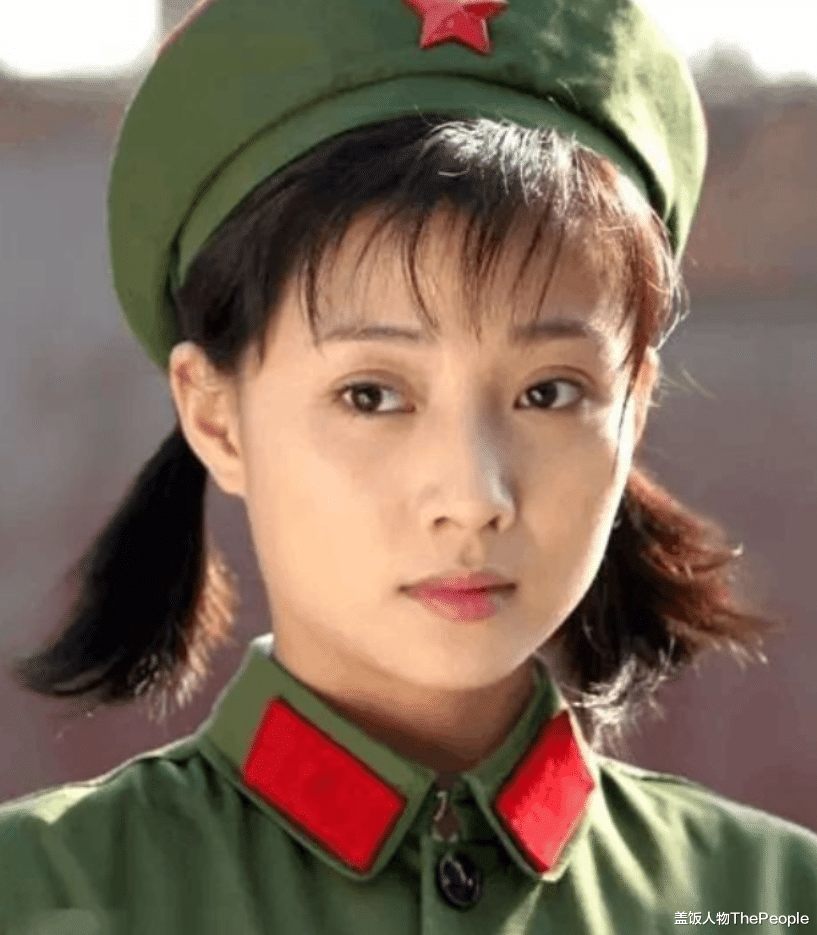 军人|女明星穿军装谁最真实？有人短头发获好评，有人大红唇被骂太假