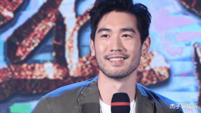 华少|华少为何走到今天这个地步?看他做过的那些事,就一点都不奇怪了