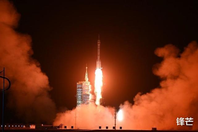 “神舟”十四号返回地球!落点精度在2千米以上,精准控制难度大