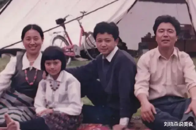 阿兰|娱乐圈顶级富婆，一只手镯值北京一豪宅，21岁打败王菲，至今未婚