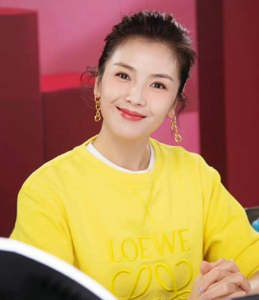 刘涛|刘涛又被传言离婚,夫妻间为何不能同富贵?