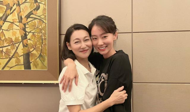 张艺兴|业内人士曝艺人明星病,要助理洗内裤刷新底线,张艺兴朱一龙躺枪