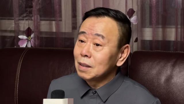 潘长江|老艺术家潘长江因带货晚节不保，本人亲自现身回应争议，穿着朴素略显疲态
