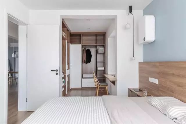 90㎡简约小三房,卧室定制床,小空间利用直叫漂亮