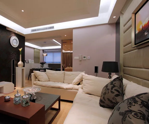 120平现代风三居室,黑白的搭配尤为凸显空间的时尚